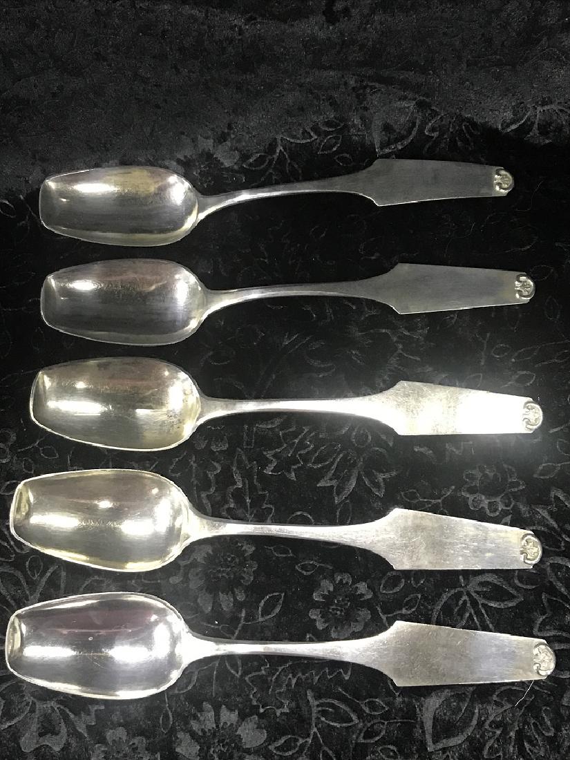 5 Coin Silver Spoons - Approx 221 grams. (1 of 4)