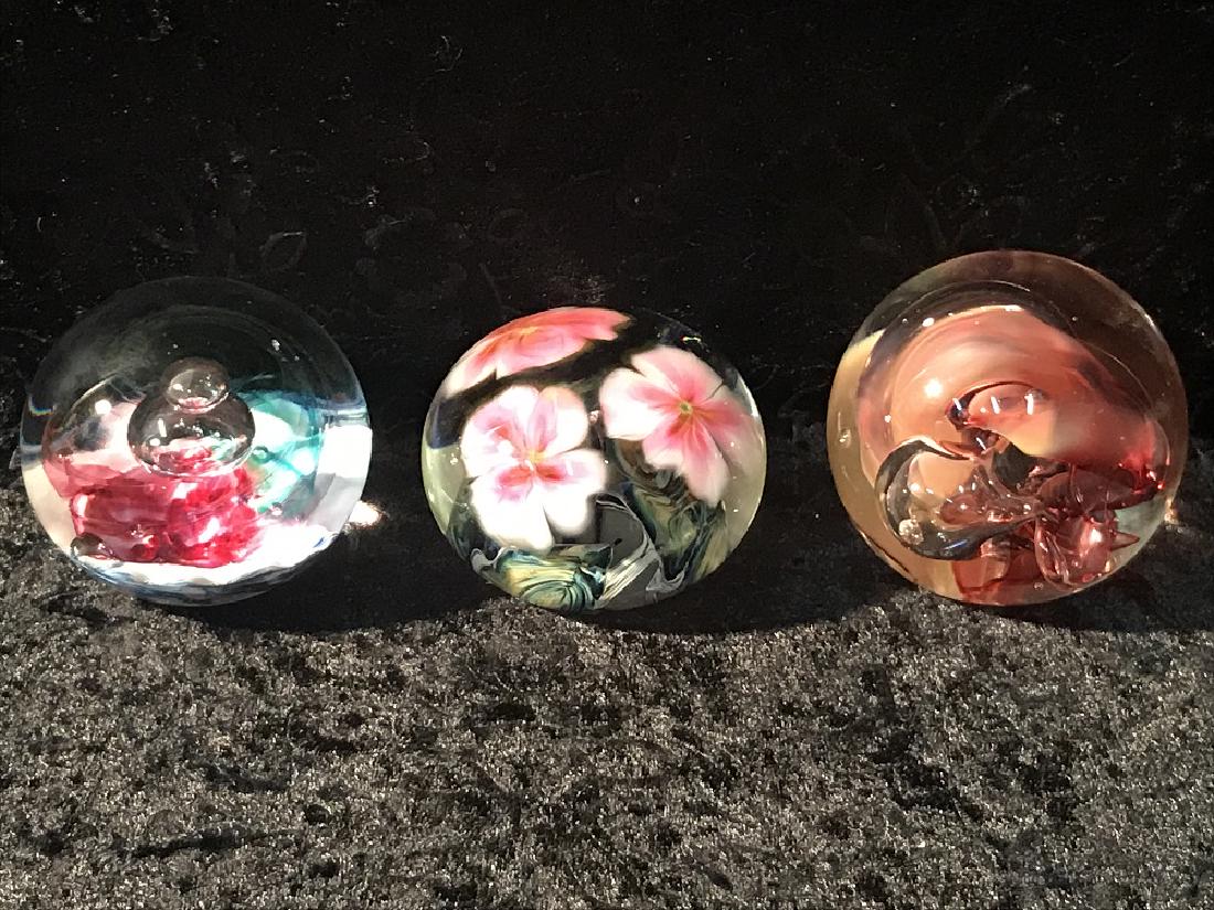 3 Art Glass Paperweights Selkirk & Lotton (1 of 8)