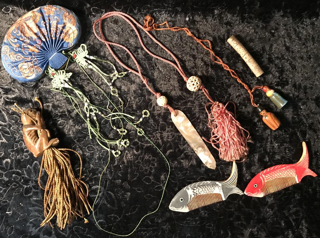 7 Asian Decorative Items (1 of 11)