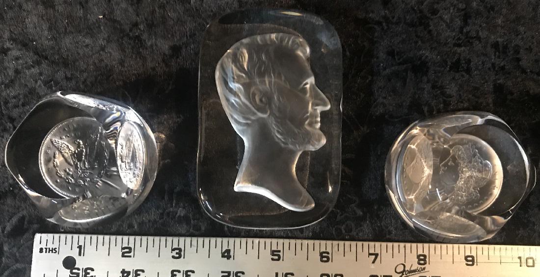 3 Intaglio Glass Paperweights Lincoln (1 of 8)
