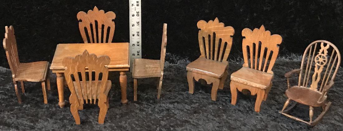 Dollhouse Dining Table w/6 Chairs (1 of 4)