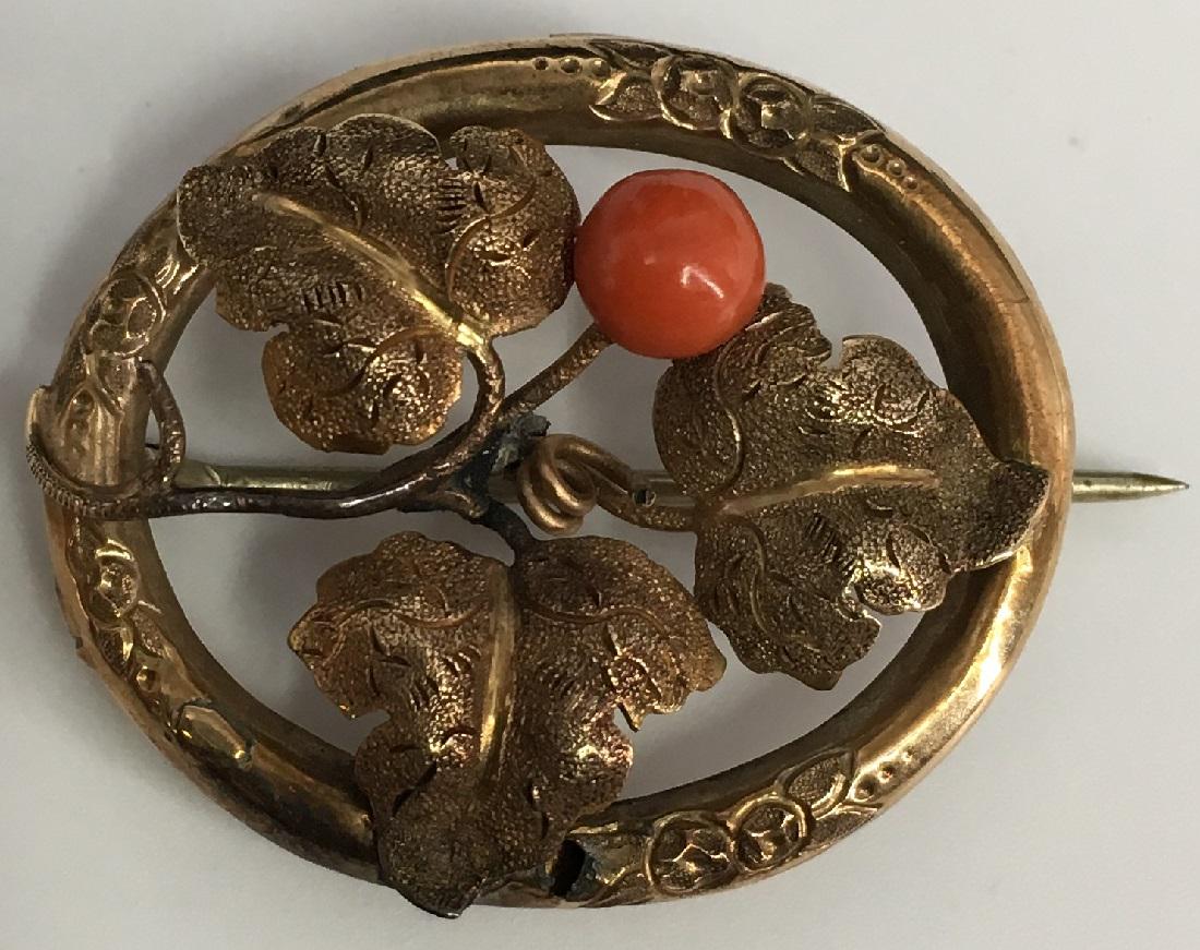 10KT Gold Coral Pin Art Nouveau Rococo 2.97g: 10KT Gold Coral Pin Art Nouveau Rococo 2.97g