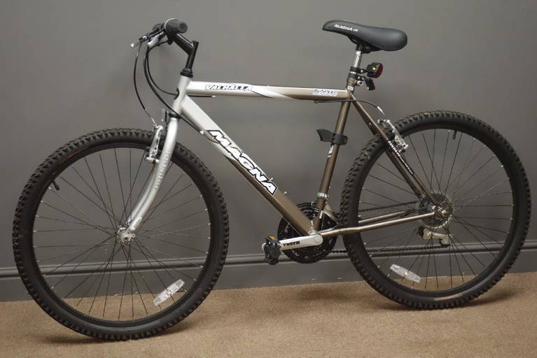 Gents Magna Valhalla Fifteen Speed Mountain Bike,