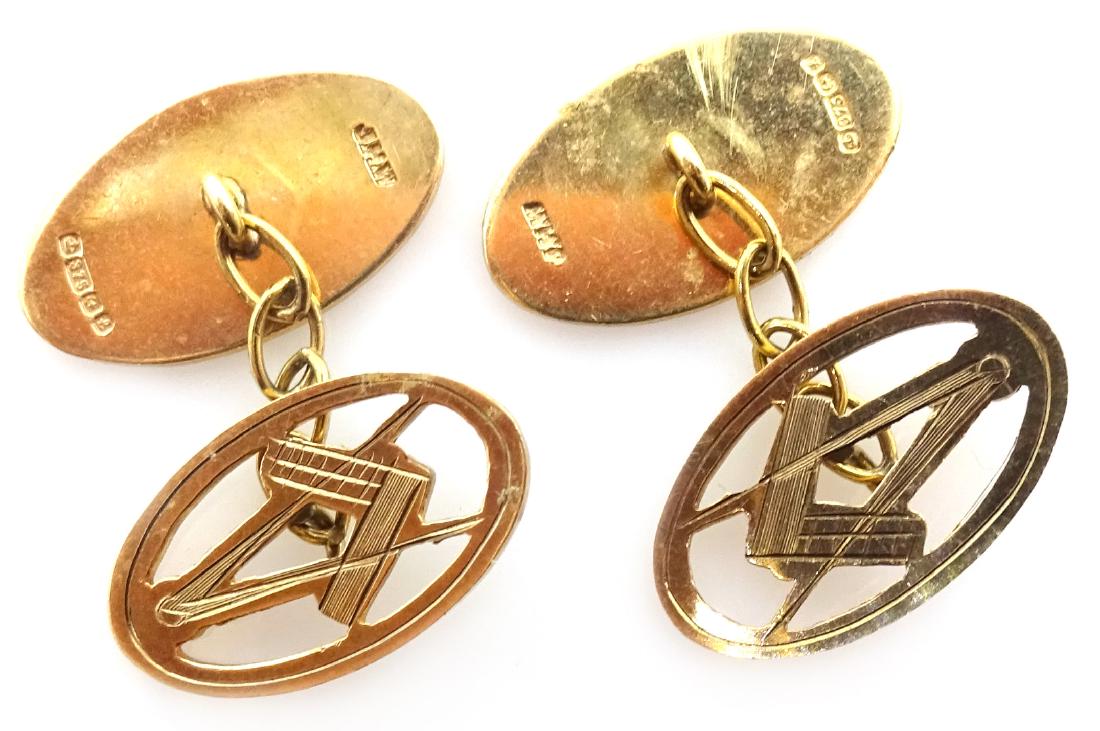 Pair 9ct gold Masonic cufflinks approx 6gm (1 of 2)