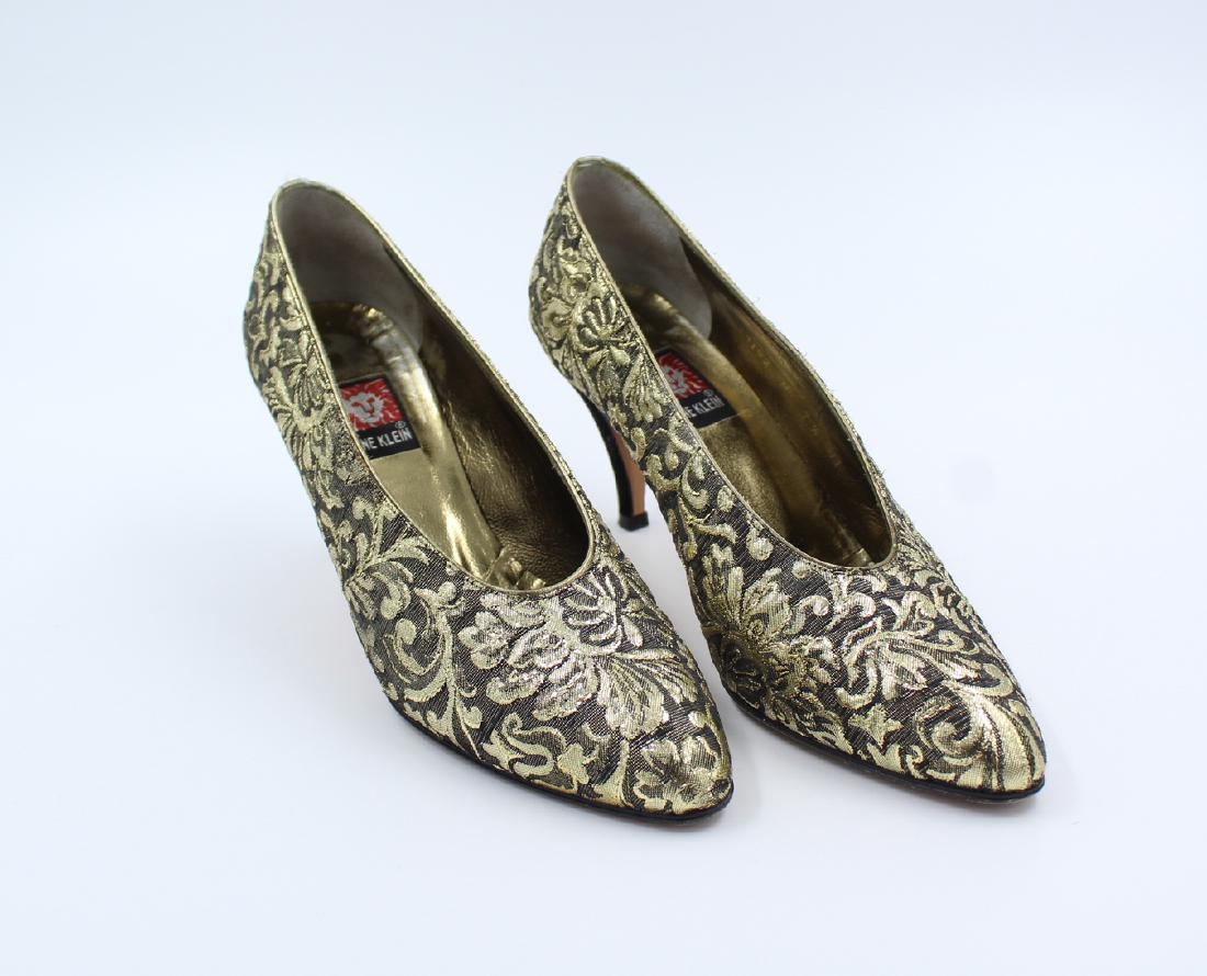 Vintage Gold Anne Klein Pump Hells (1 of 5)