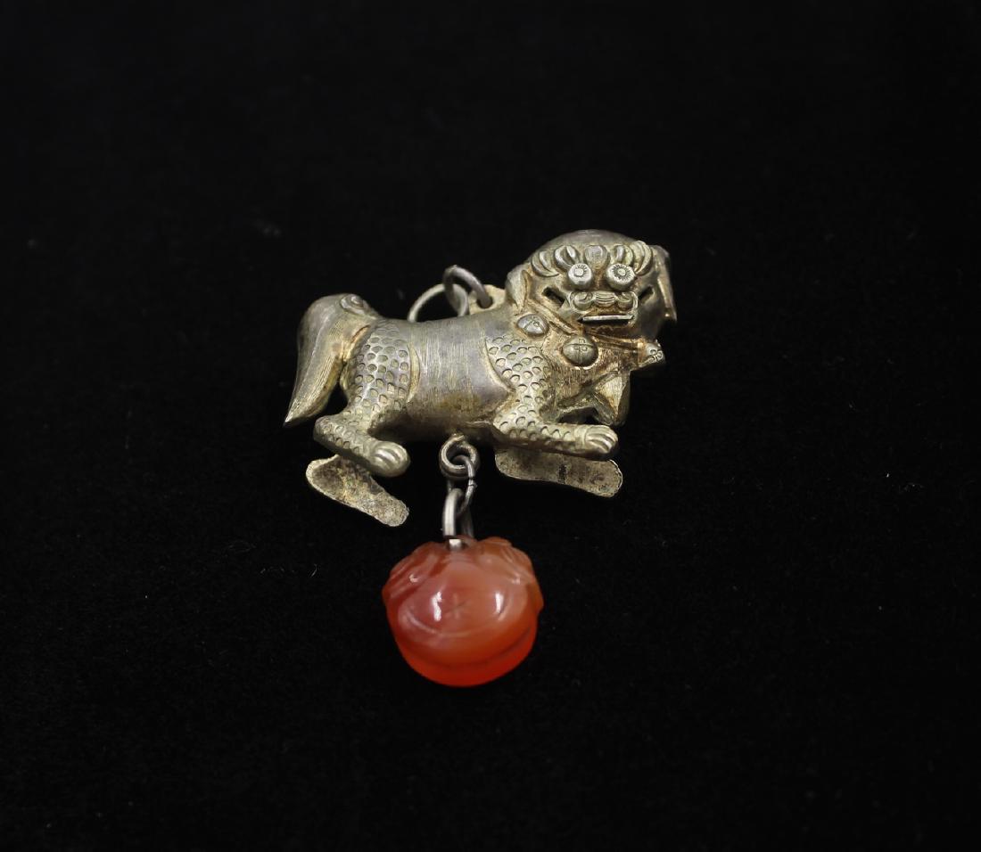 Chinese Silver Foo Dog Pendant (1 of 3)