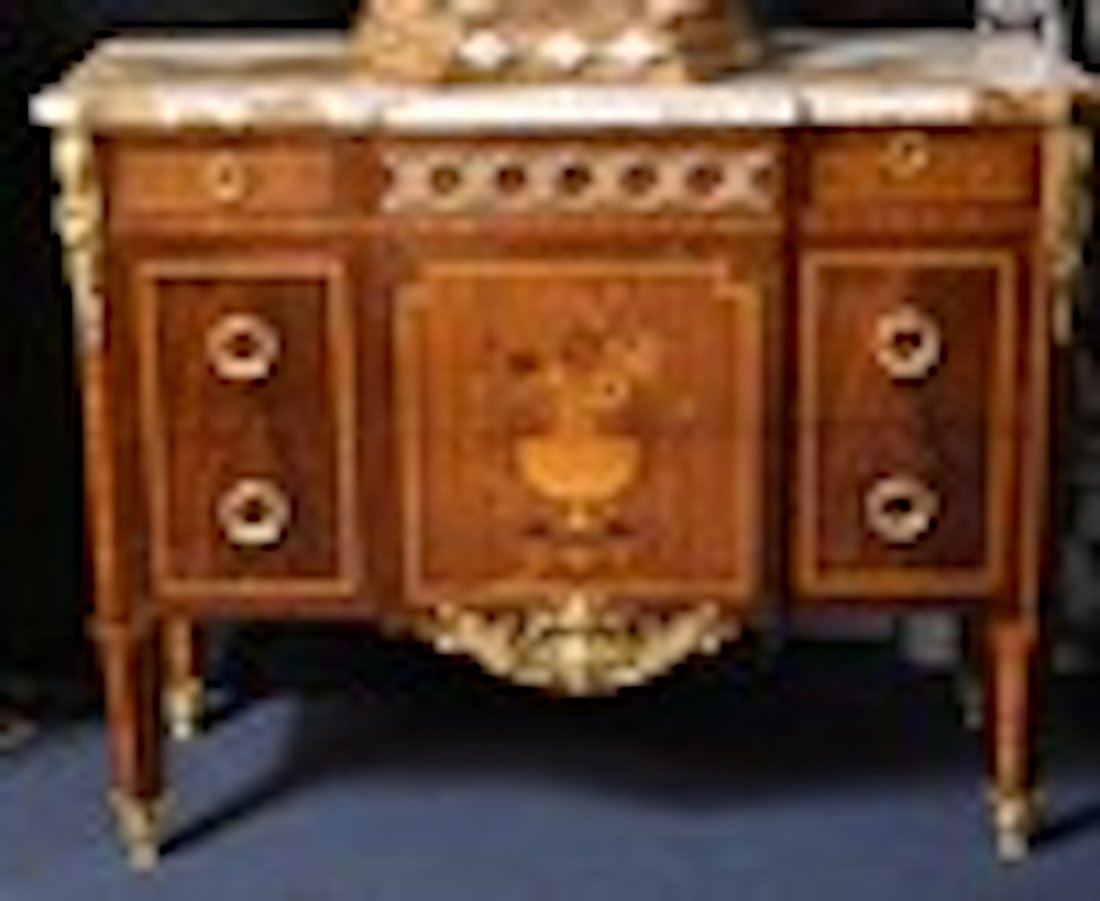 19th Century French Mahogany Kingwood Commode: A superb quality French 19th century mahogany kingwood breakfront commode having marquetry inlay and ormolu mounts. Height 89cm, Width 113cm