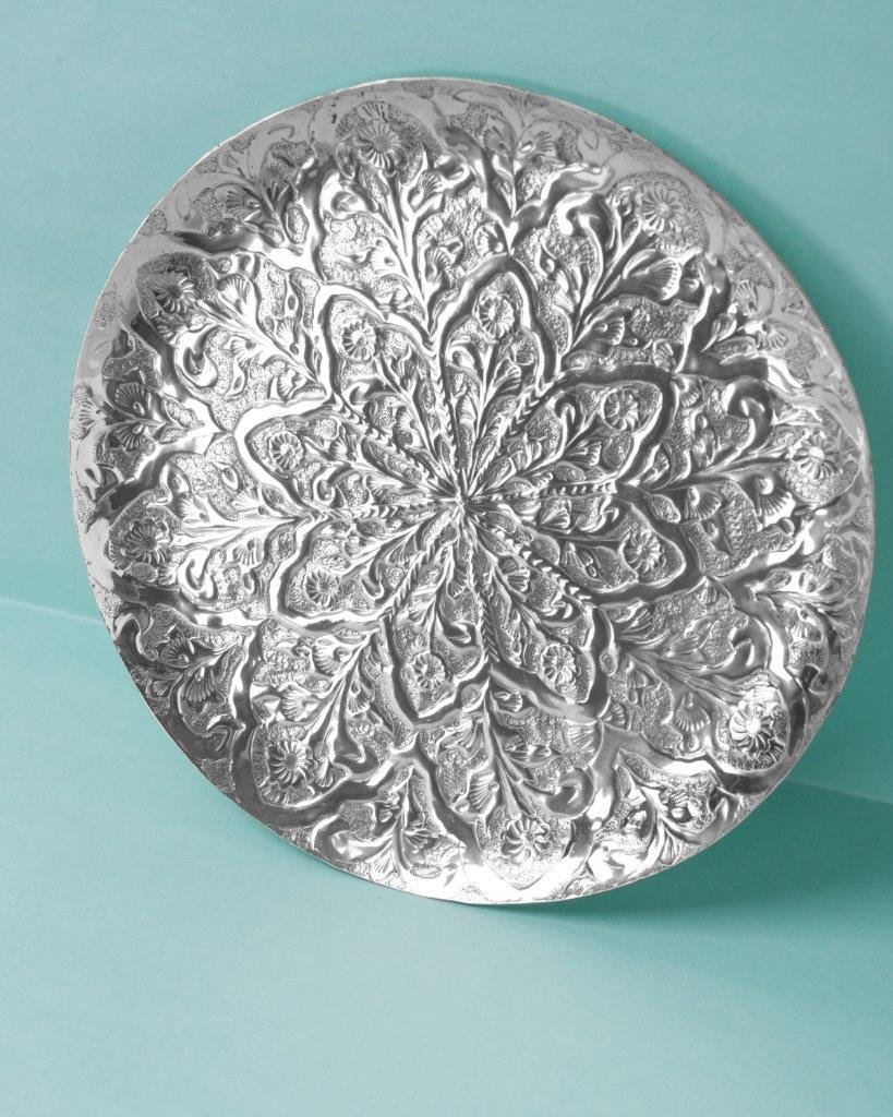 Silver Kanwal tray: Silver Kanwal tray: Flat-rate of $45.00 to anywhere.shipping rates are determined by Parcel weight and destination.Combined shipping: Please ask about combined shipping for multiple lots before biddin