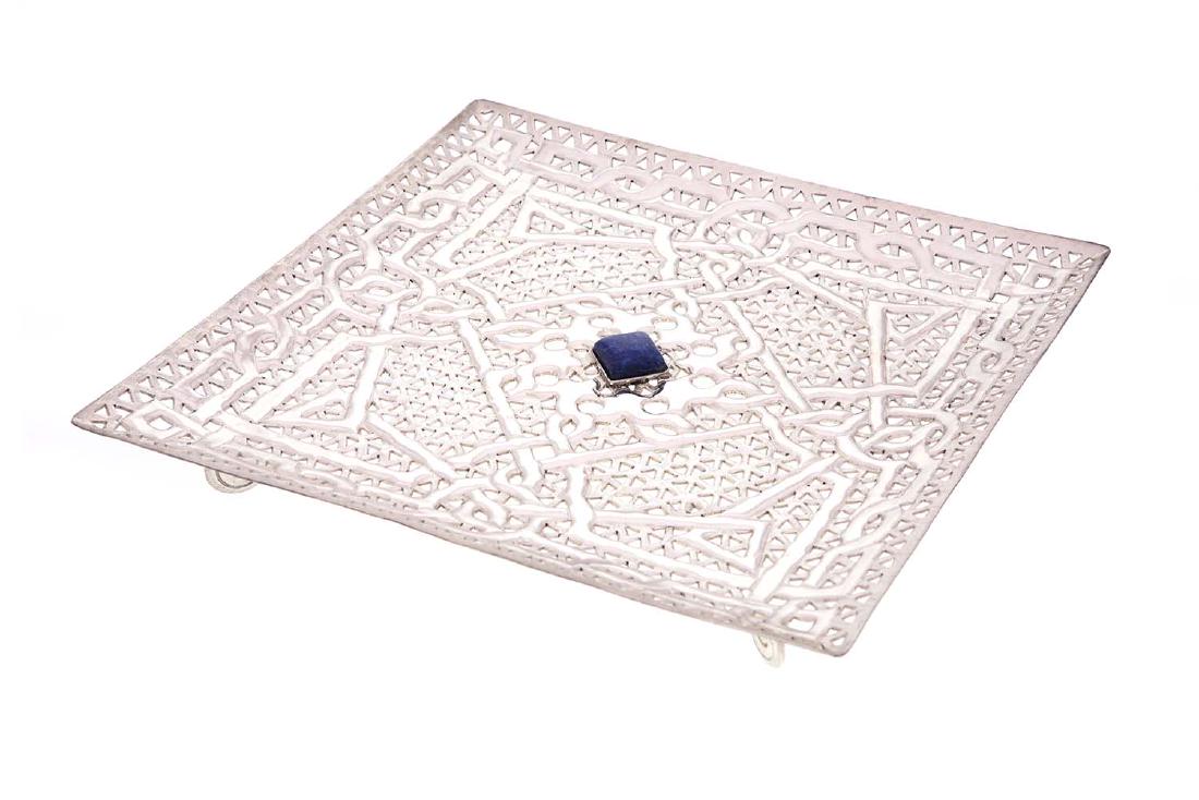 Silver ZAREEN CUT WORK TRAY: Silver ZAREEN CUT WORK TRAY, Weight 498 g: Flat-rate of $35.00 to anywhere. shipping rates are determined by Parcel weight and destination. Combined shipping: Please ask about combined shipping for mu
