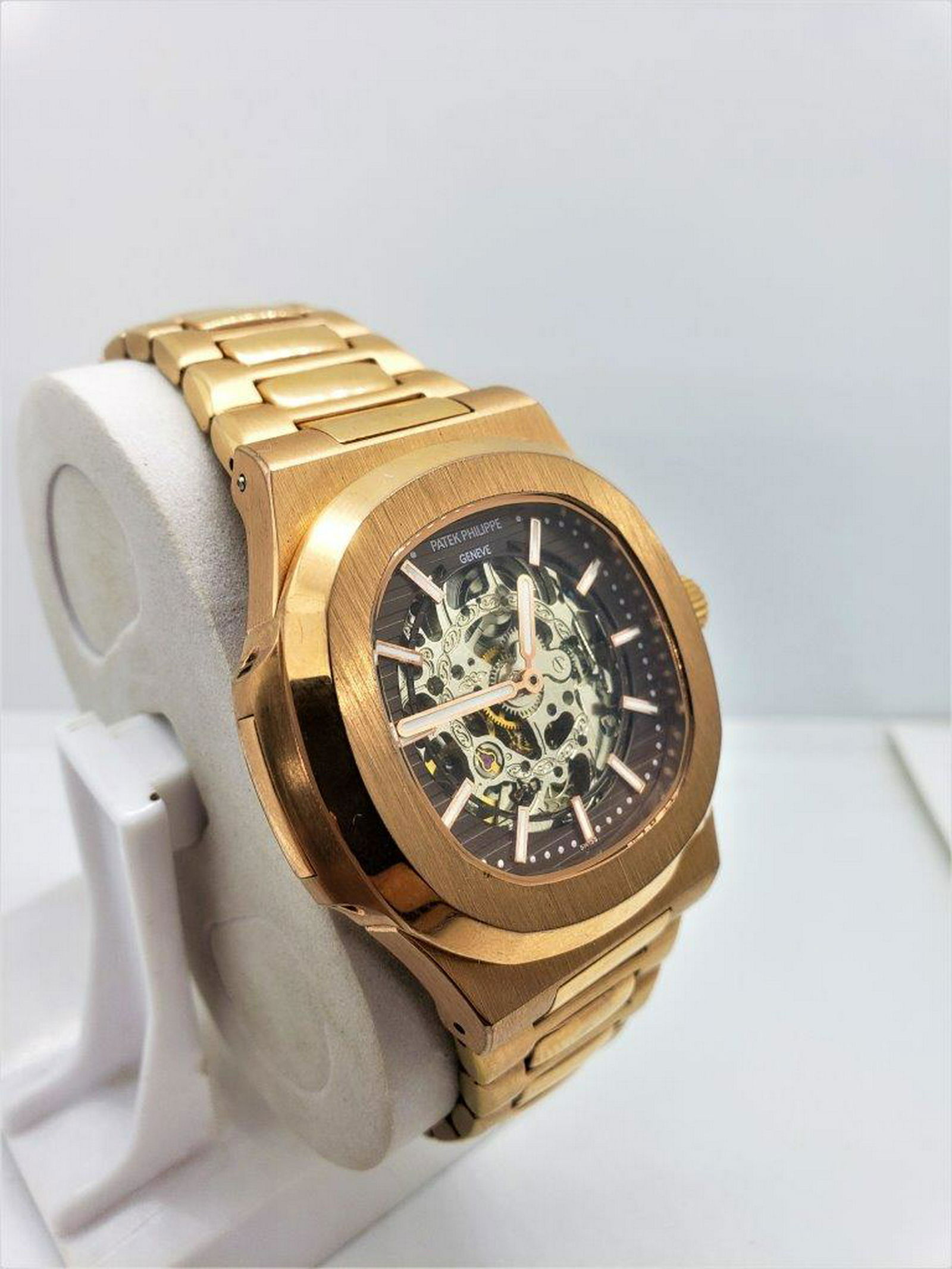 Patek Philippe Geneve Automatic Watch for Men: Top quality Master Replica of Patek Philippe Geneve Automatic Watch for Men : Flat-rate of $23.00 to anywhere. shipping rates are determined by Parcel weight and destination. Combined shipping: We off