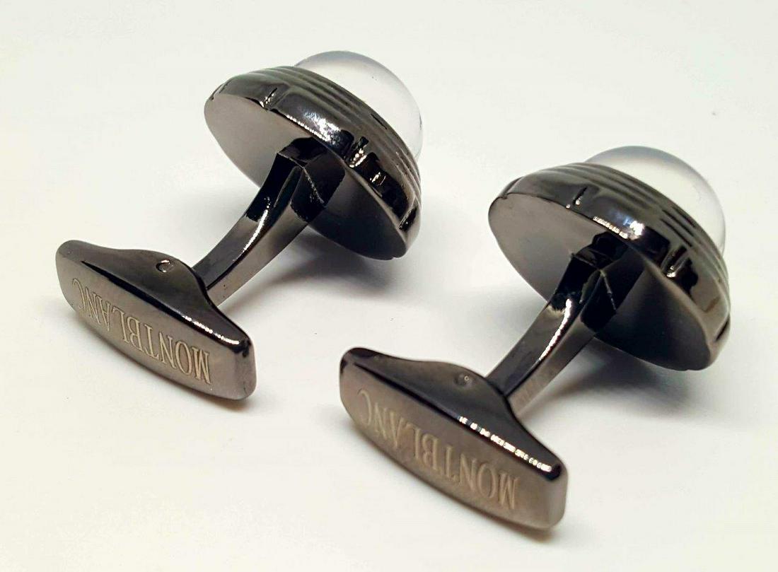 MONTBLANC Cufflinks for Men: MONTBLANC Cufflinks for Men : Flat-rate of $23.00 to anywhere. shipping rates are determined by Parcel weight and destination. Combined shipping: We offer combine shipping on multiple items purchased 
