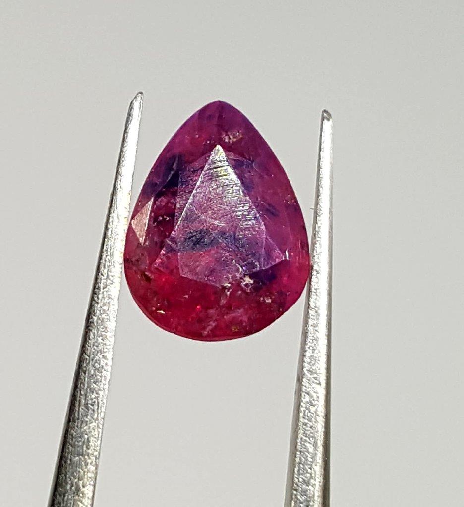 2 Carats Natural Ruby From Africa (1 of 3)