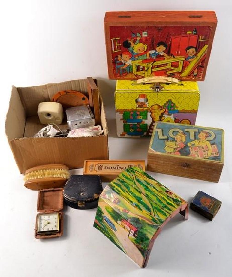 A mixed lot to include vintage picture building blocks: A mixed lot to include vintage picture building blocks set in its original box, Dominoes, playing cards, an old tin play toy shed, etc