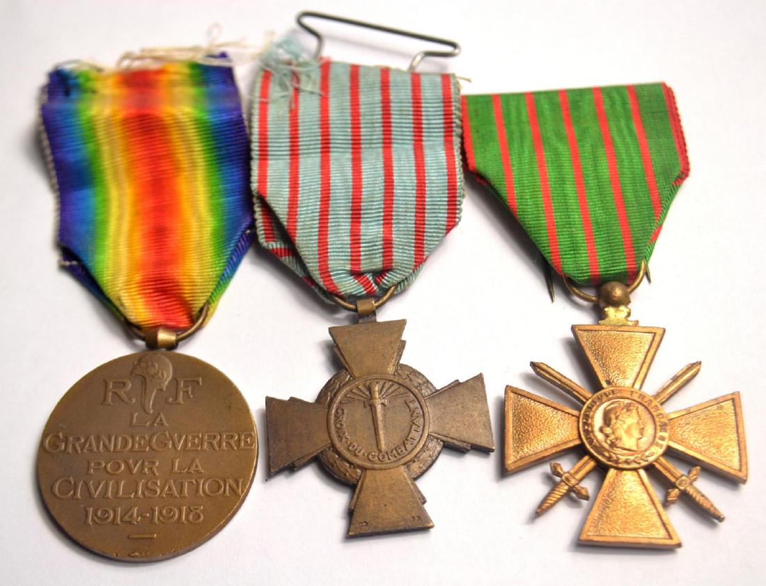 Set of French medals to include WWI Victory medal, WWI (1 of 2)