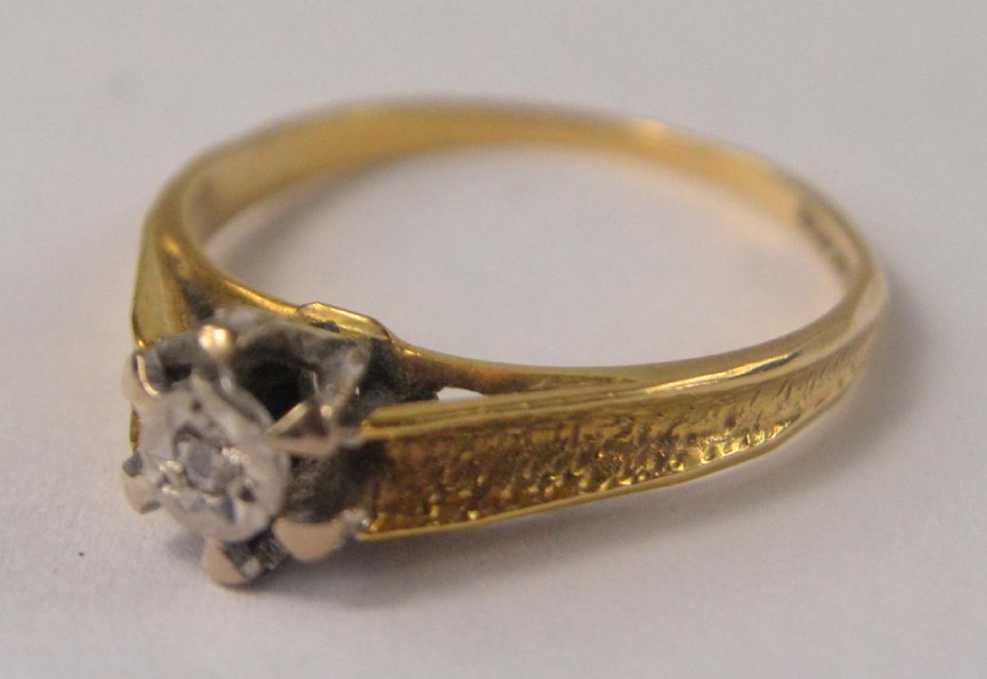 18ct illusion cut diamond set ring (1 of 2)