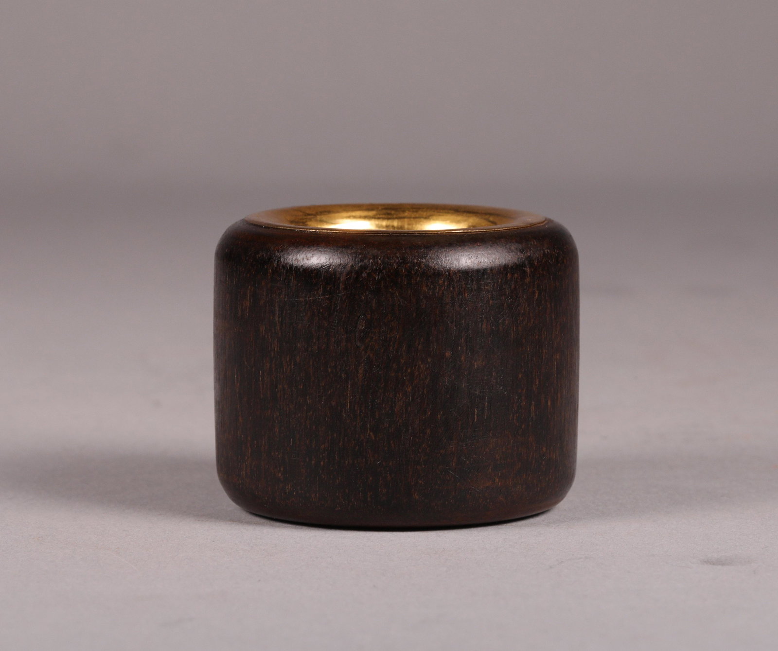 CHINESE AGARWOOD THUMB RING (1 of 8)