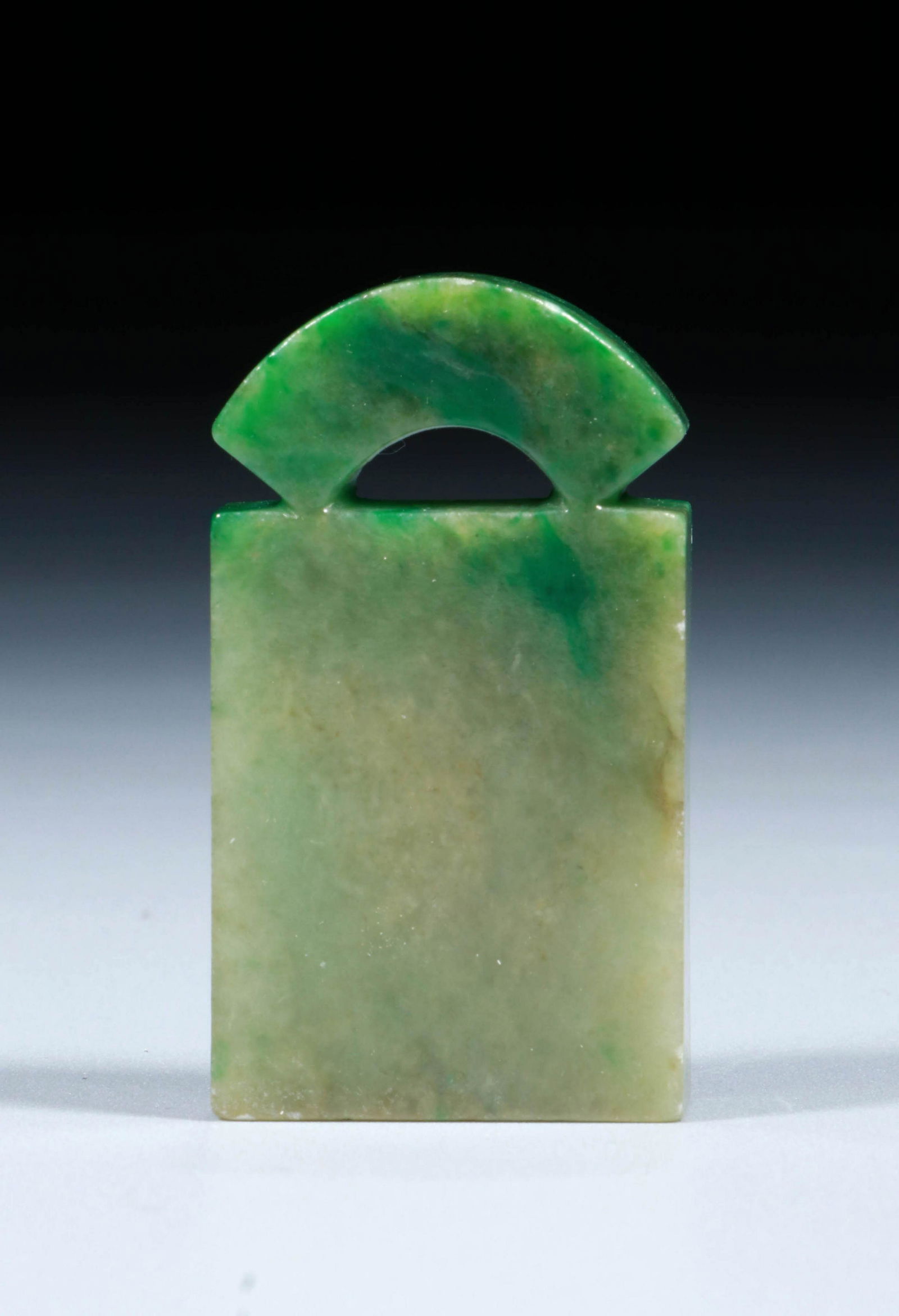 AN ANTIQUE EMERALD STONE SEAL (1 of 9)