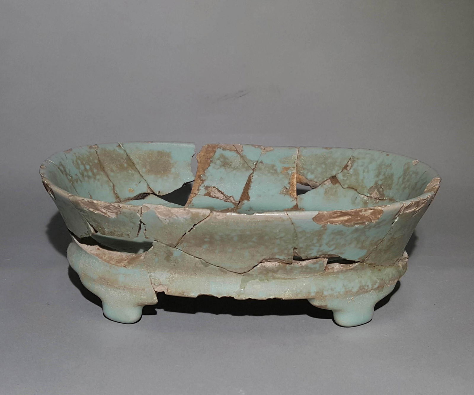 A CHINESE VINTAGE RU YAO BRUSH WASHER (1 of 8)