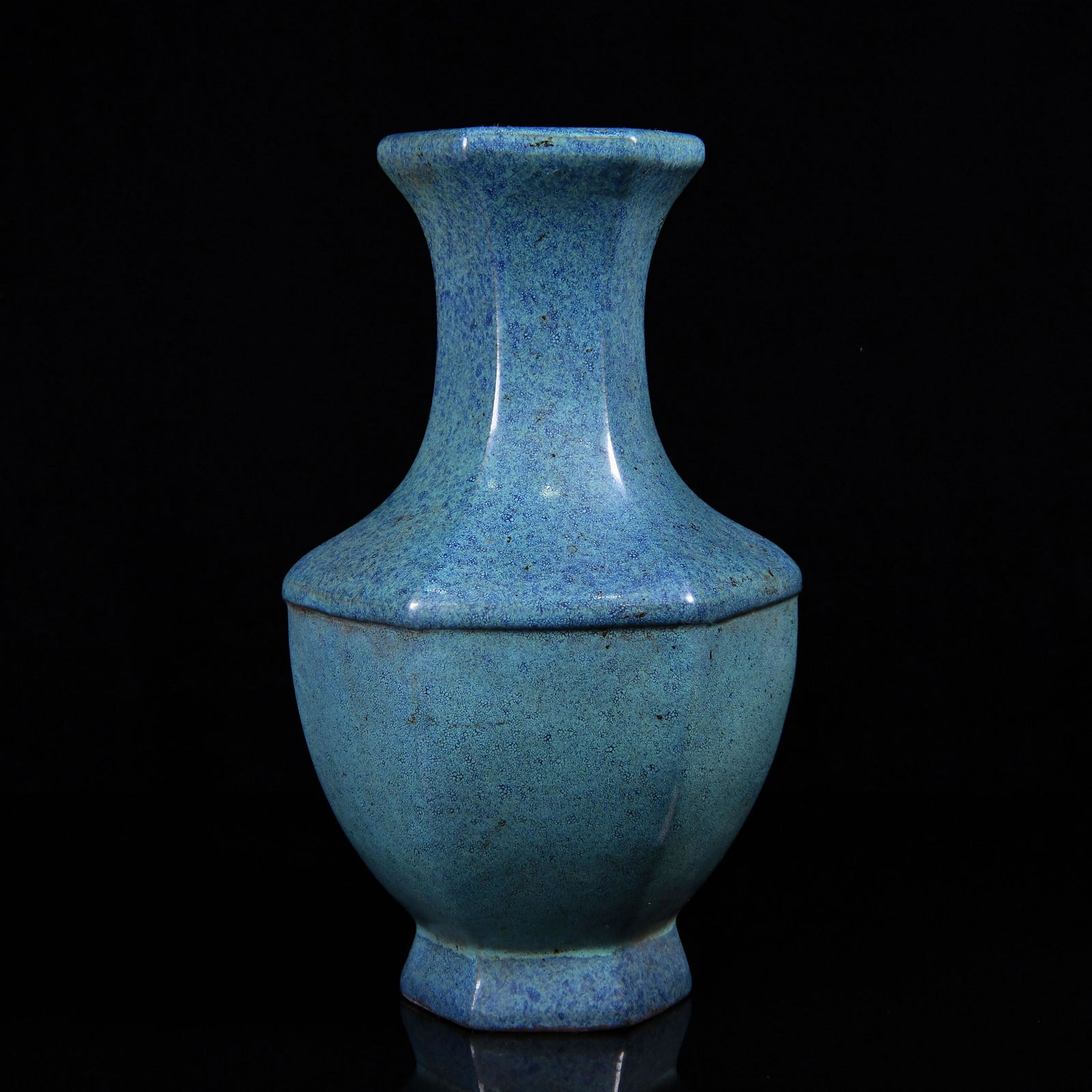A SIX FACET LU JUN YOU GLAZE PORCELAIN VASE: A SIX FACET LU JUN YOU GLAZE PORCELAIN VASE. (QING DYN.); H:22cm