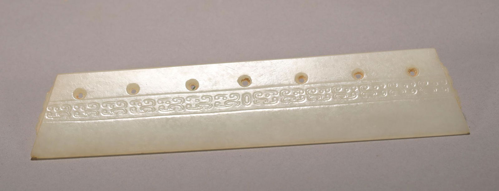 A WARRING STATE PERIOD STYLE JADE BLADE (1 of 6)