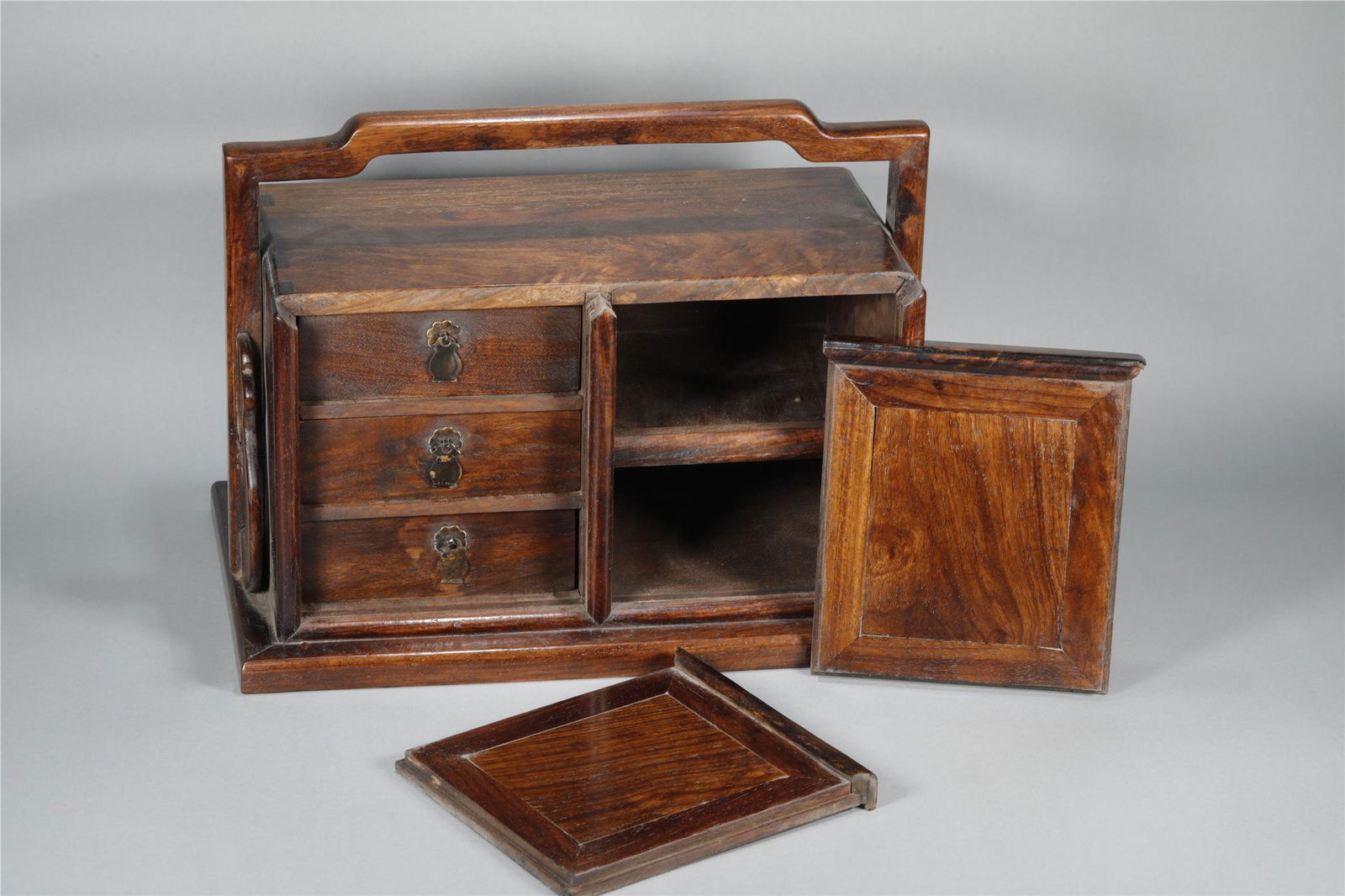 A QING DYN. HUANGHUALI CARRYING BOX (1 of 6)