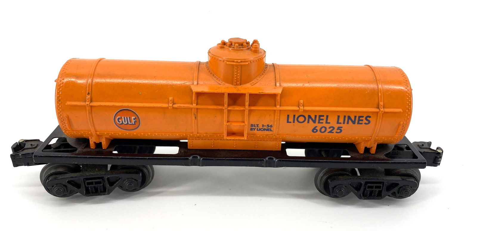 Lionel Gulf Single Dome Oil Tank : Lionel 6025. In used condition. O Gauge.