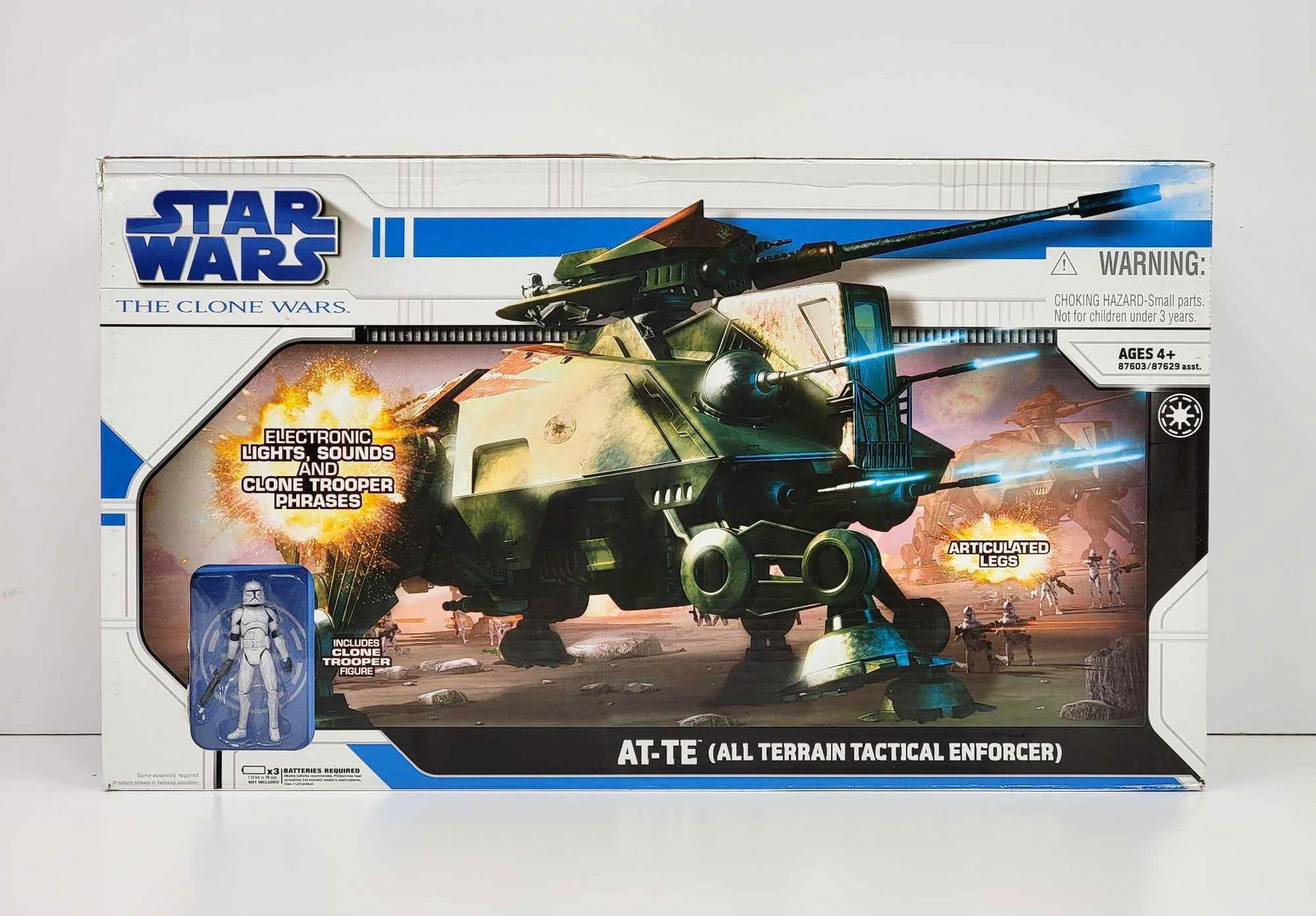 Star Wars: The Clone Wars AT-TE - Hasbro 2008 (1 of 7)