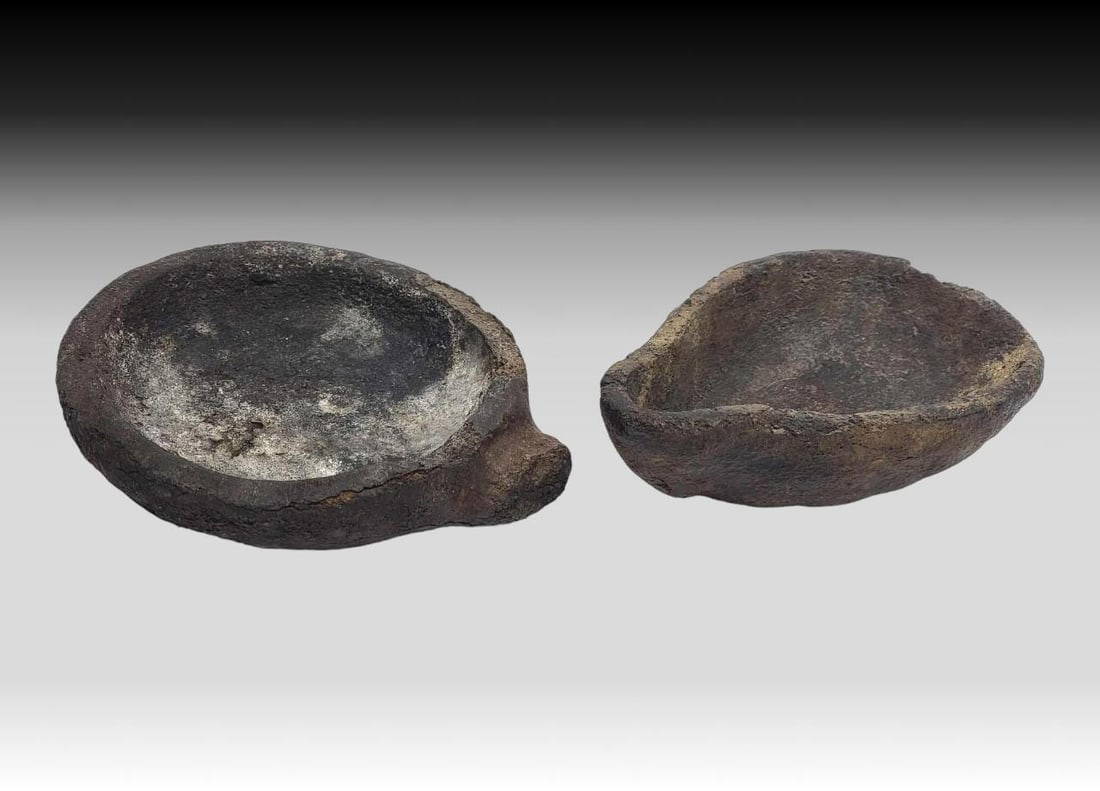 Prehistoric Qulliq (seal Oil Lamps) Clay & Walrus Tusk Auction