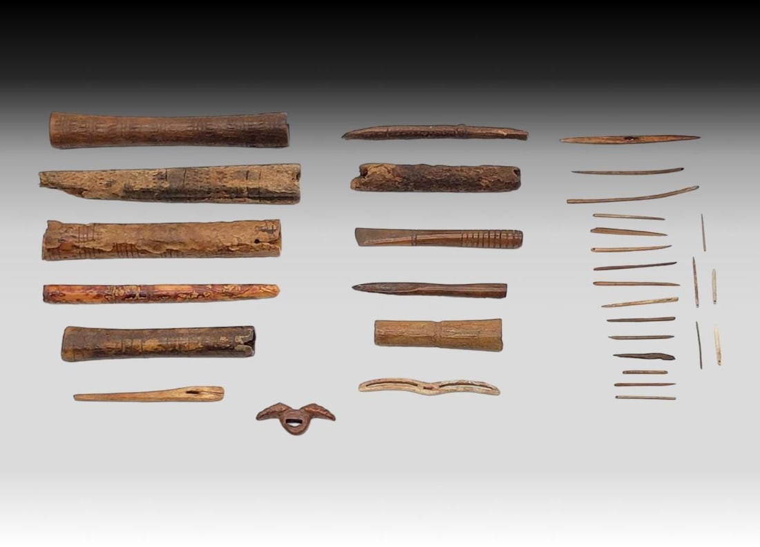 Punuk & Thule Needle Cases & Sewing Implements: Thirty-three fossilized bone and walrus tusk artifacts, Punuk & Thule. Includes needle cases, awls, needles, and more as photographed, some with lovely incised designs. The largest measures approx