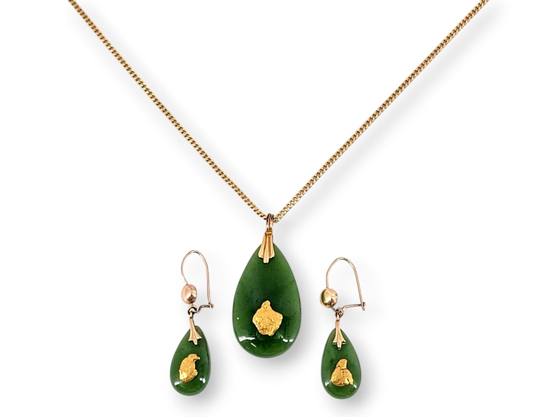 Alaska Gold Nugget & Jade Pendant Necklace w/ Matching Earrings: A teardrop-shaped Alaska jade pendant, accented with an Alaska gold nugget and topped with a fancy gold-filled bail; pendant is mounted on a thin curb chain necklace of the same purity. Also includes 