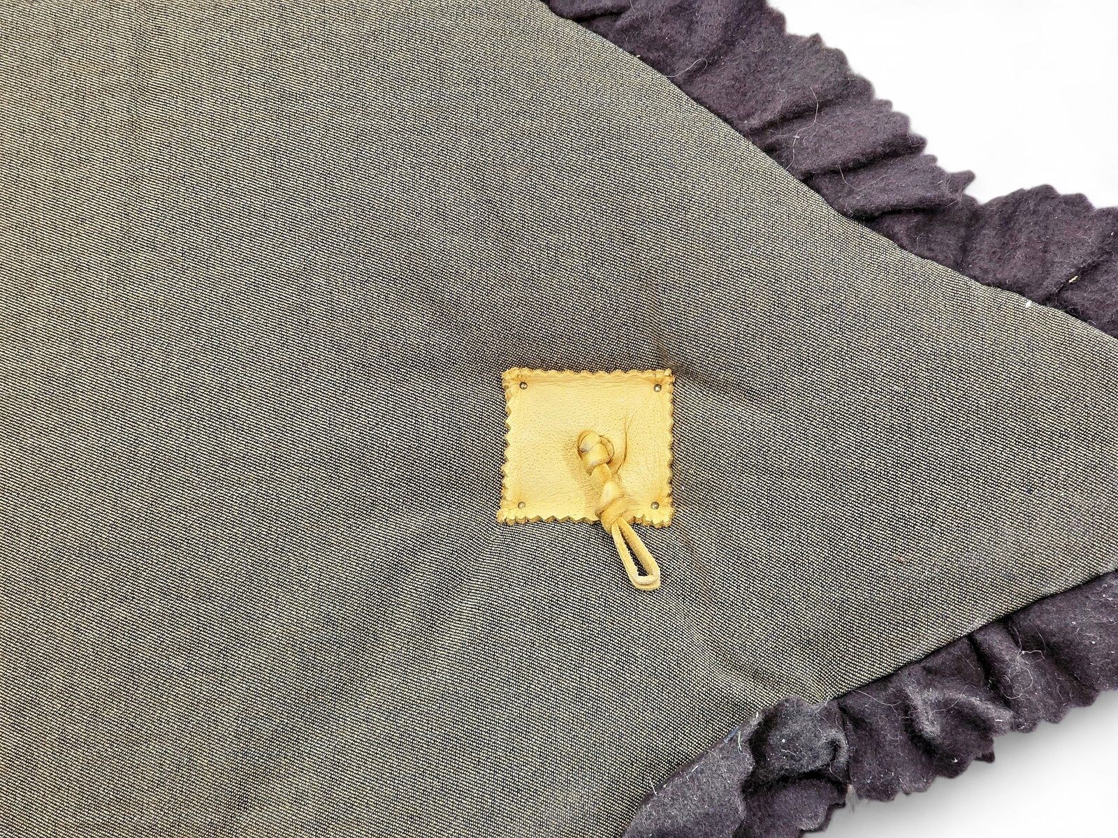 93" Alaska Brown Bear Rug - 12