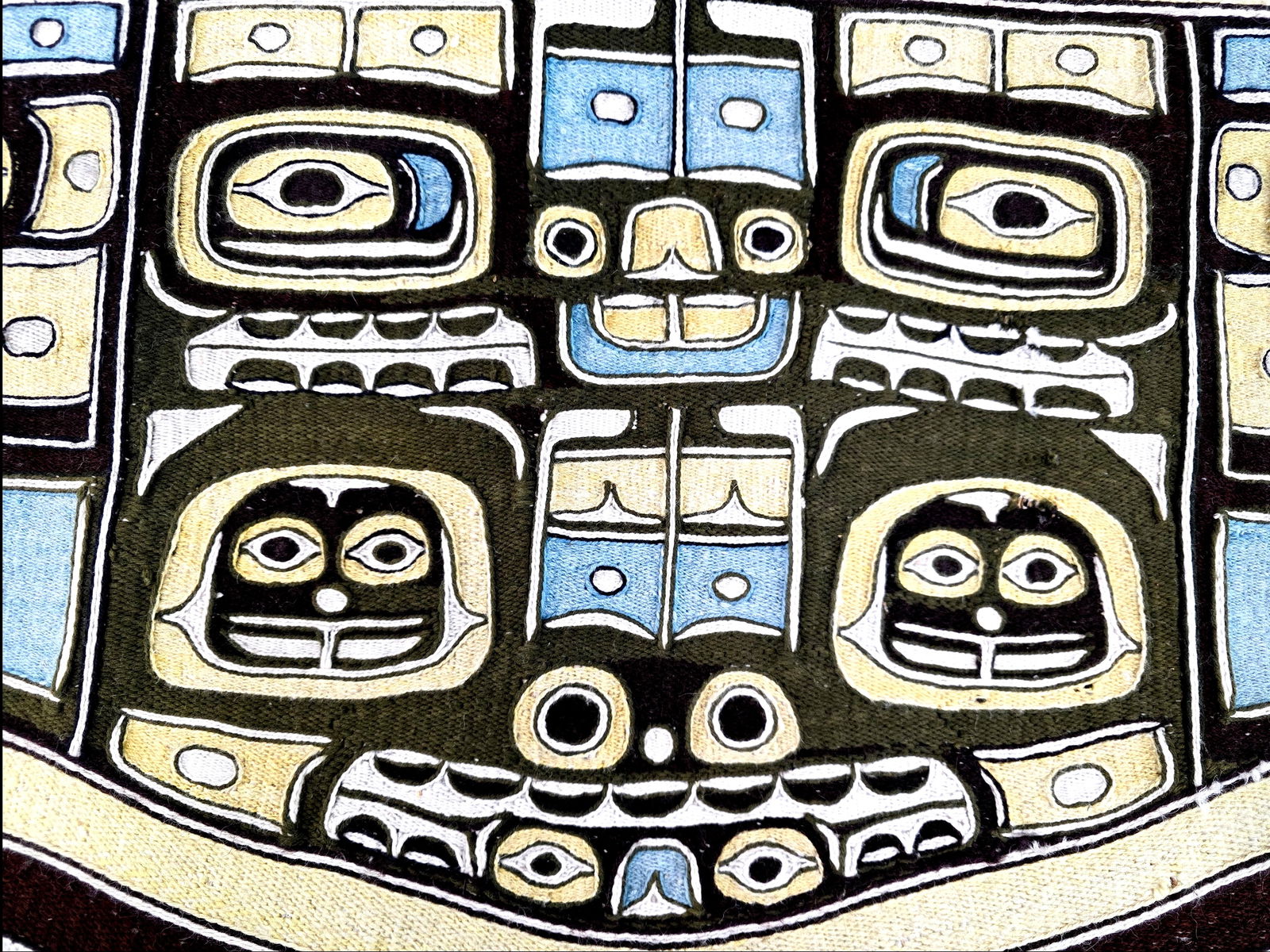 A Child's Tlingit Ceremonial Robe (Chilkat Blanket) - 3