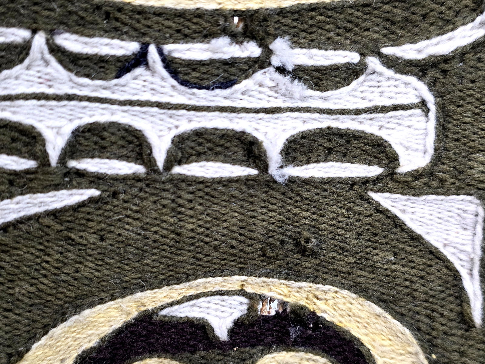 A Child's Tlingit Ceremonial Robe (Chilkat Blanket) - 7