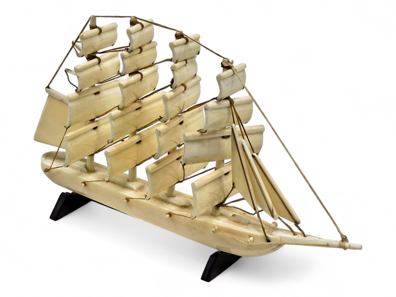 Walrus Tusk Four-Masted Sailing Vessel - Julian "Pukuk" Rentenaar (1 of 7)