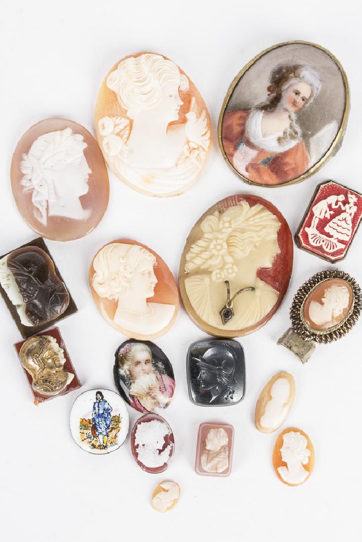 Lot of Cameos, Painted Ceramics, and Intaglio Jewelry : A mixed lot of vintage cameos, miniature paintings on ceramic, and intaglio jewelry. Pieces range from 1.5" to1/4" in size.