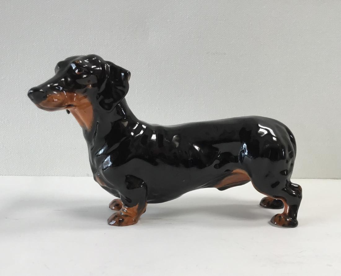 ROYAL DOULTON FIGURINE DACHSHUND
