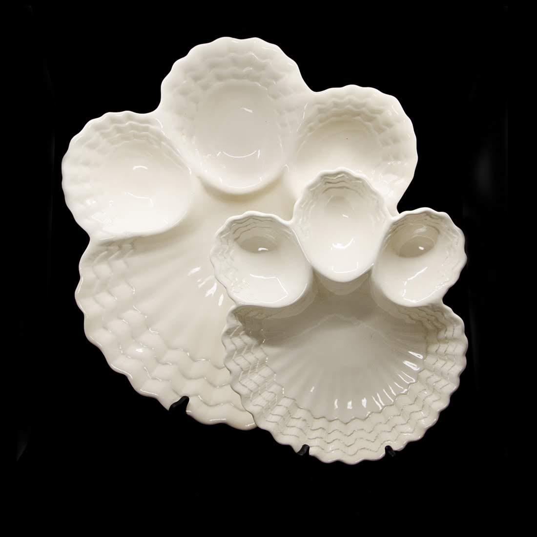 Set of Two Italian Ceramic Shell-Motif Serving Platters (1 of 11)