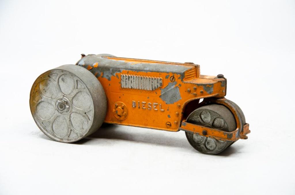 Hubley and Elgin Toy Trucks (1 of 14)