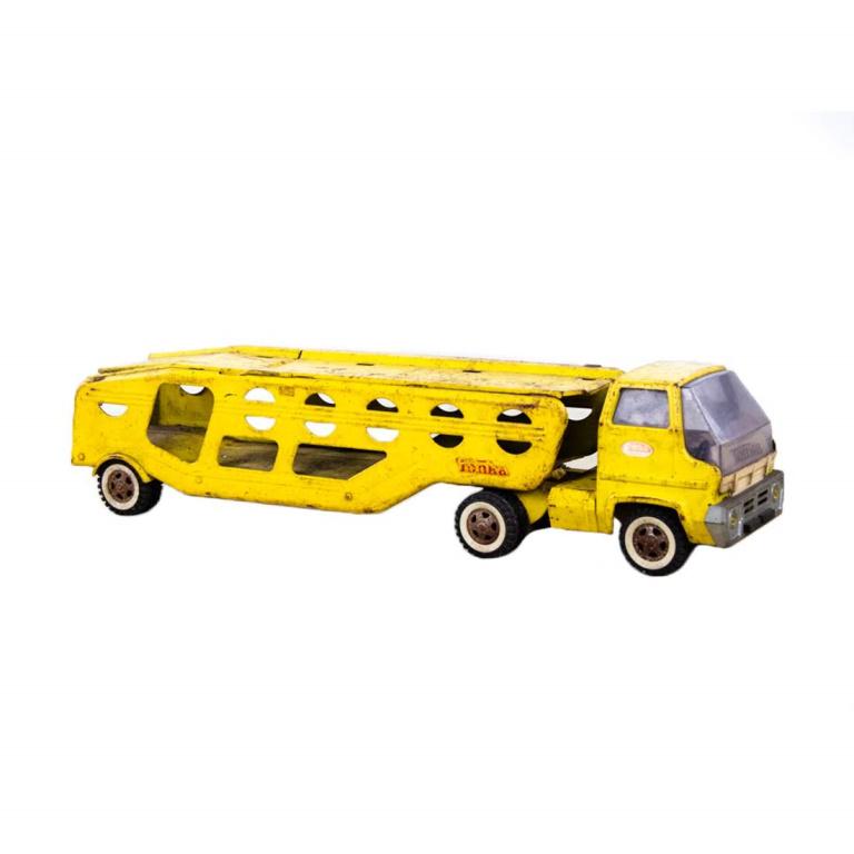 Tonka Car Hauler / Carrier Truck Toy: A vintage 1970's bright yellow Tonka car hauler / carrier truck in very good condition. Dimensions: 6" x 28" x 5"