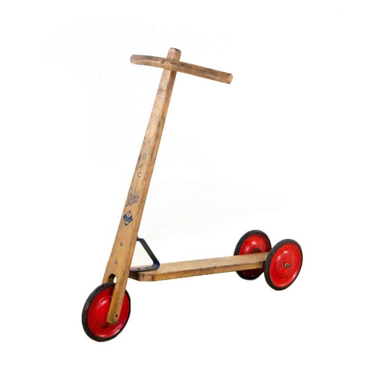 Vero Stepke ABC Wood Scooter: An original 1950's Vero Stepke ABC wooden scooter having two wheels in the back in excellent condition fully functional.