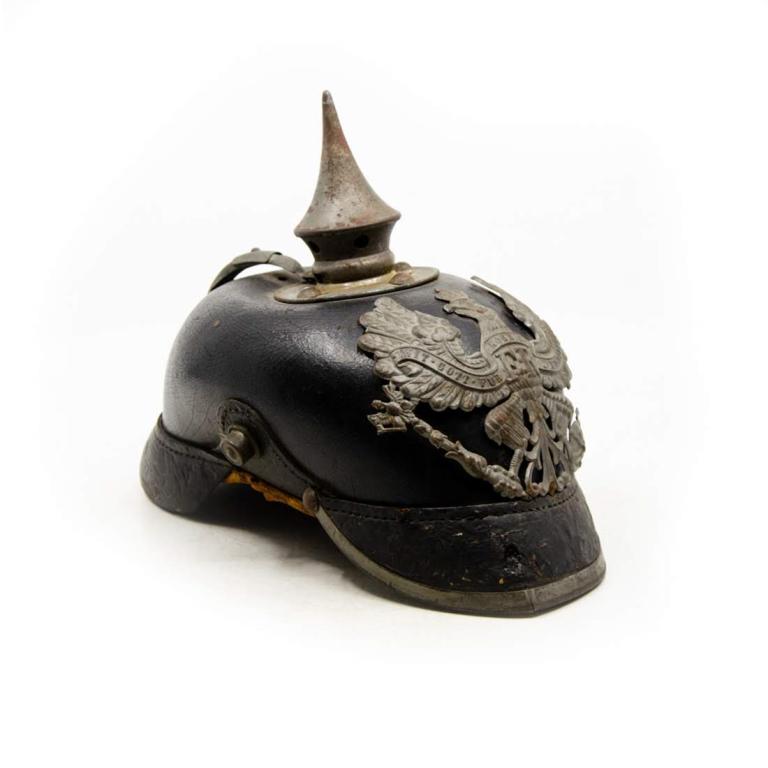 WWI Prussian German Pickelhaube Helmet With Plate (1 of 9)