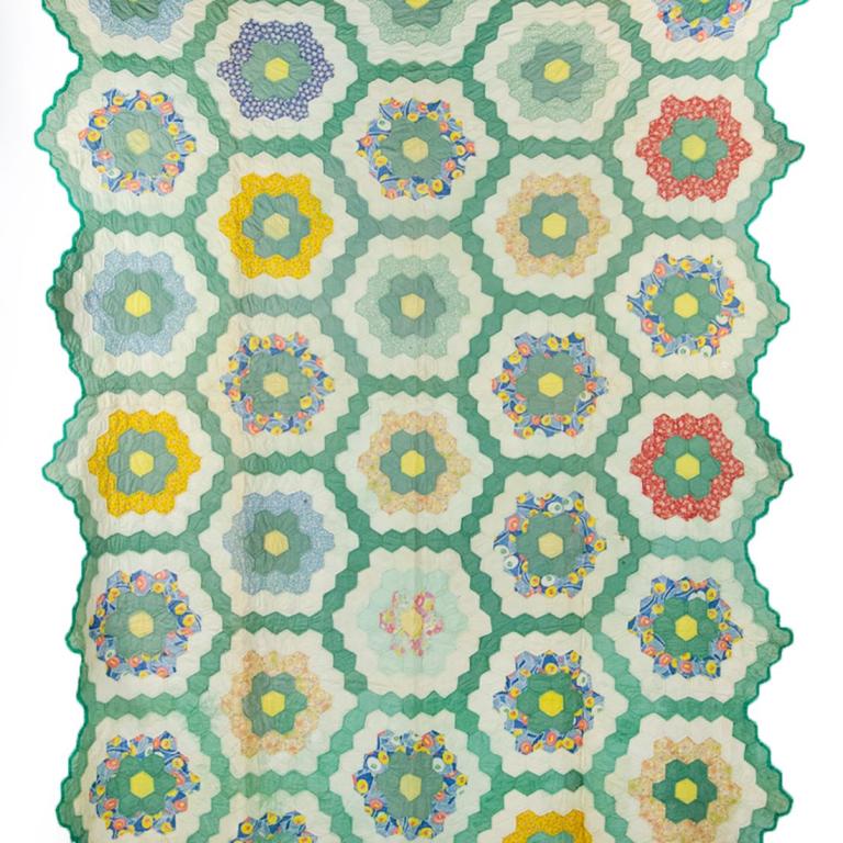 Small Pentagon Patchwork Quilt (1 of 5)