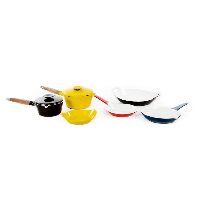 MCM Group of 6 COPCO Enameled Cast Iron Kitchenware: Mid Century Modern COPCO (Denmark) colored enameled cast iron kitchenware. Group includes: one yellow and one black stew pots with lids, one black medium casserole/pie dish, one yellow small casserole