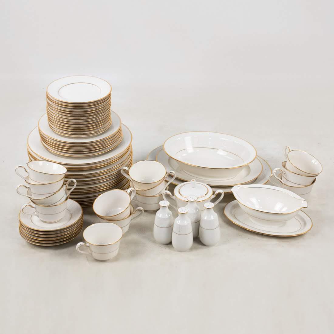 Noritake Fine China Tulane Dinner Set of 55 (1 of 16)