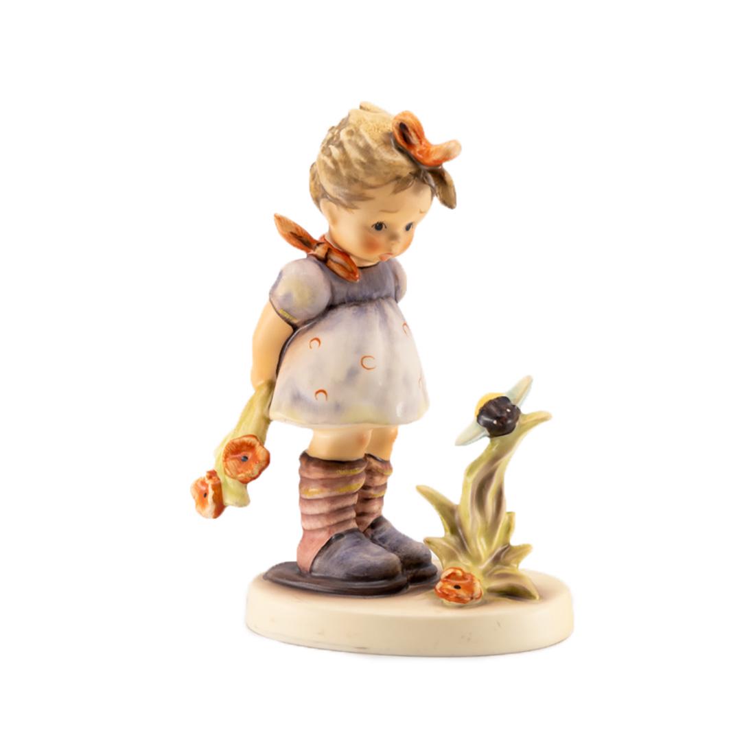 Goebel Hummel Will it Sting? Figurine 450/0 TMK 8 (1 of 7)