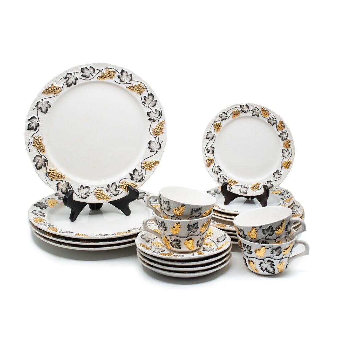 Black and Gold Grape Leaf Motif 4 Piece Plate Setting (1 of 6)