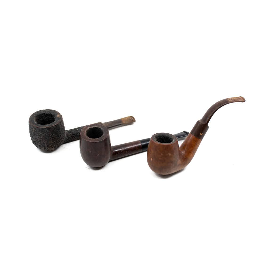 Comoy's England, Dr Grabow, and Jon's Tobacco Pipes: A group of three tobacco pipes including Comoy's England 215, Dr Grabow, and Jon's Tobacco Pipes