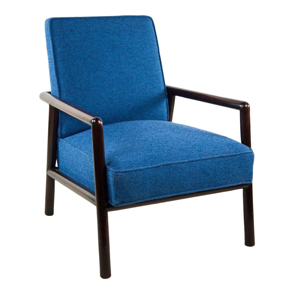 Jens Risom for Knoll Mid-Century Modern Blue Lounge: A 1950's Mid-Century Modern blue lounge chair designed by Jens Risom for Knoll. Constructed of walnut with authentic Knoll Boucle blue upholstery fabric and all original springs. Marked on underside.