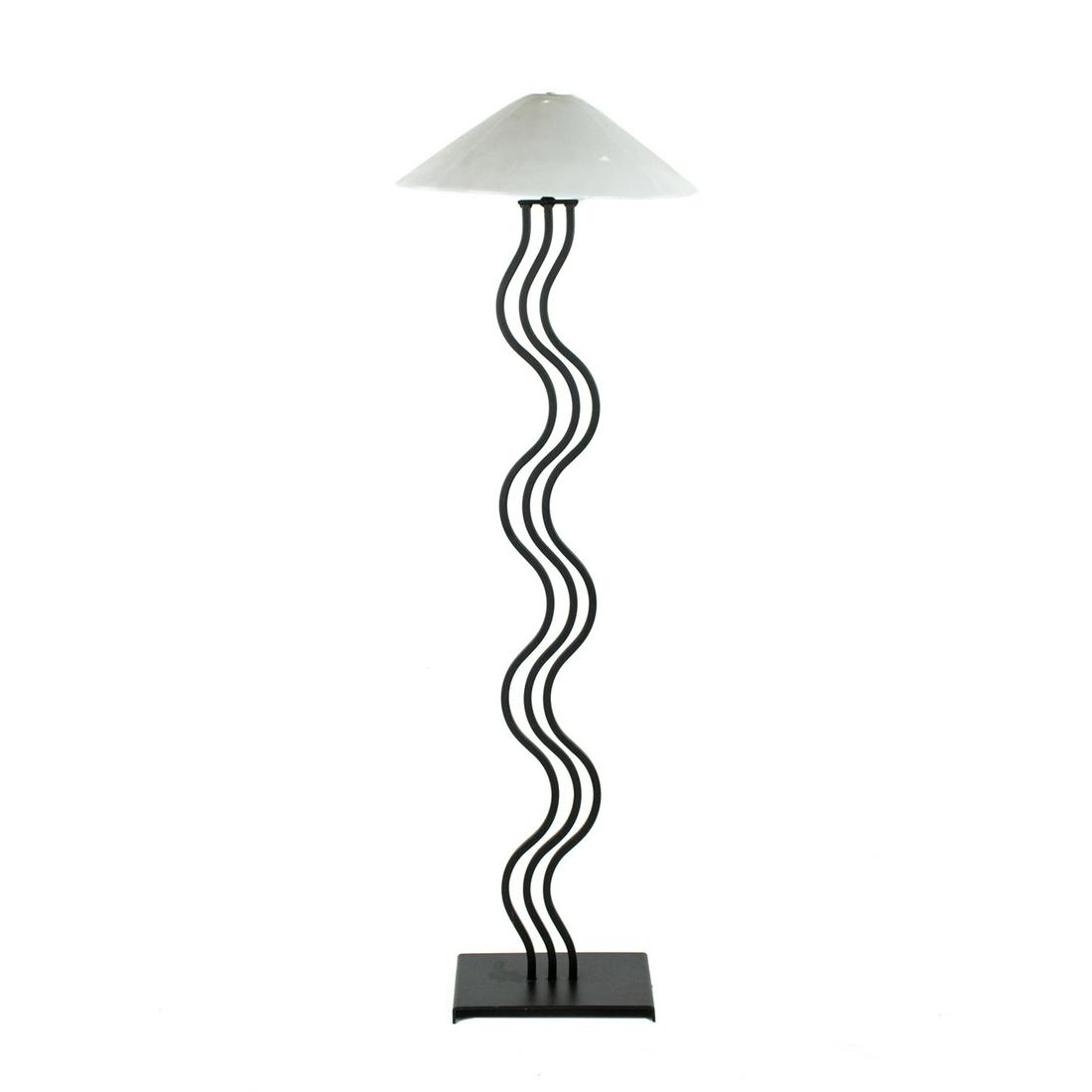 1980's Postmodern Memphis Wave Floor Lamp by Alsy: A 1980's Postmodern Memphis style wave form curvilinear metal base "Wiggle" floor lamp by Alsy. The lamp has the original shade.