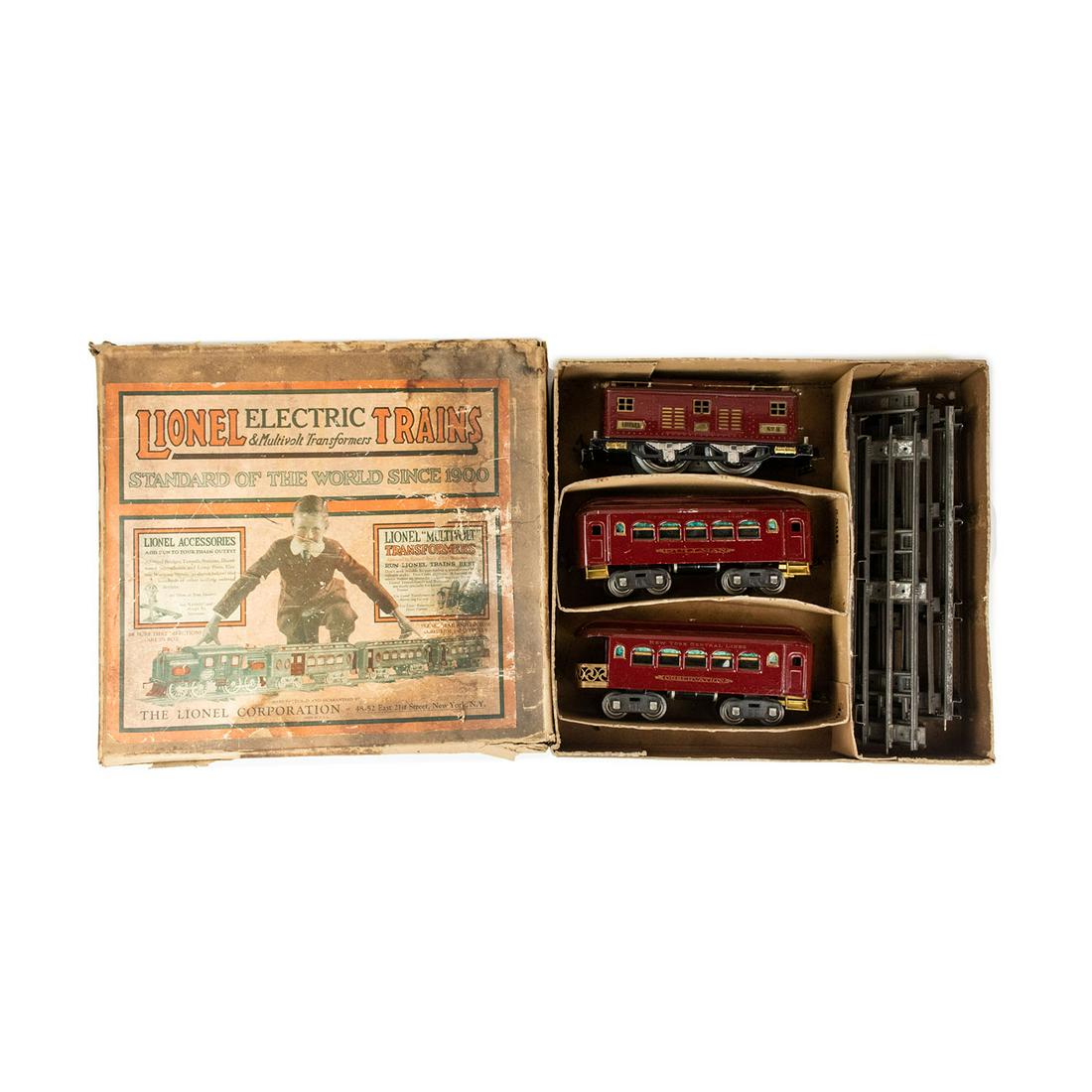 Lionel #350 Set - #8 engine, 35 Pullman, and 36 (1 of 10)